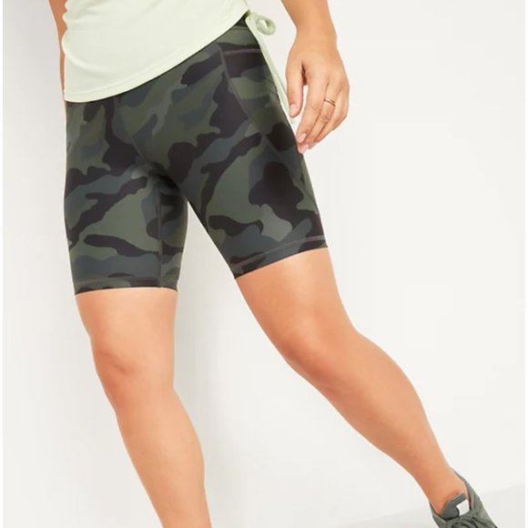 Old Navy Camo High-Waisted PowerSoft Side-Pocket Biker Shorts -- 8-inch inseam - Picture 1 of 7